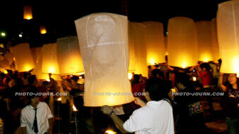 Loi Krathong and Chiang Mai’s Yi Peng: festivals of floating lights (video + gallery)