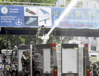 Songkran Battle for Bangkok April 13 2009 012 | @photo_journ's newsblog by John Le Fevre