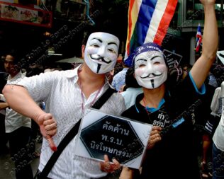 Thailand anti-amnesty bill whistle blowing protests November 6, 2013