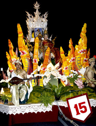 Loi Krathong Parade Chiang Mai 2008 006 | @photo_journ's newsblog by John Le Fevre