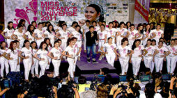 Thailand’s most beautiful ladyboys line up for Miss Tiffany’s Universe 2011 (gallery)