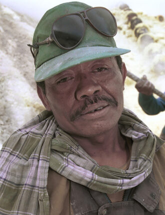 The Mount Ijen sulphur miners pay a heavy price from working in toxic smoke and carrying heavy loads