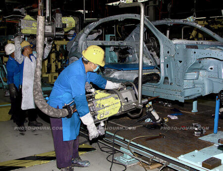 Welding a Mercedes-Benz together at the Thonburi Automotive Assembly Plant 