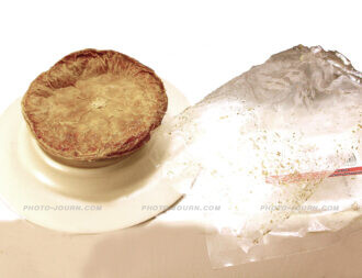 The "Aussie meat pie" from double packed and hermetically sealed.