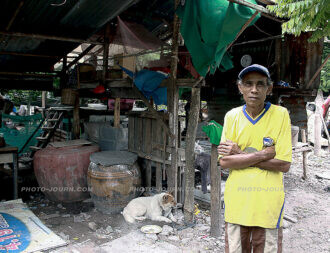 Pattaya slums with mercy048 | @photo_journ's newsblog by John Le Fevre