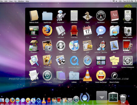 The stacks feature of Apple's OSX Leopard is one of over 500 additions to OSX 10.5
